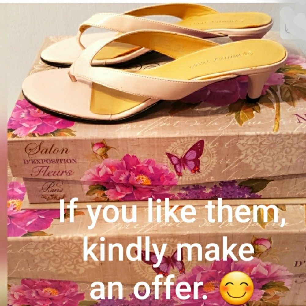 Kitten heels, size 9, palest pink thong sandals, White Stag, simple elegance.